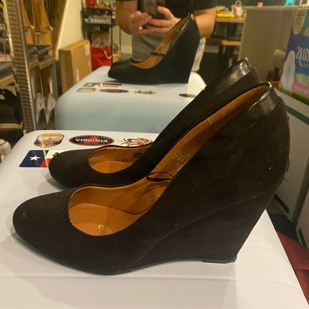 H&M black wedges size US 6